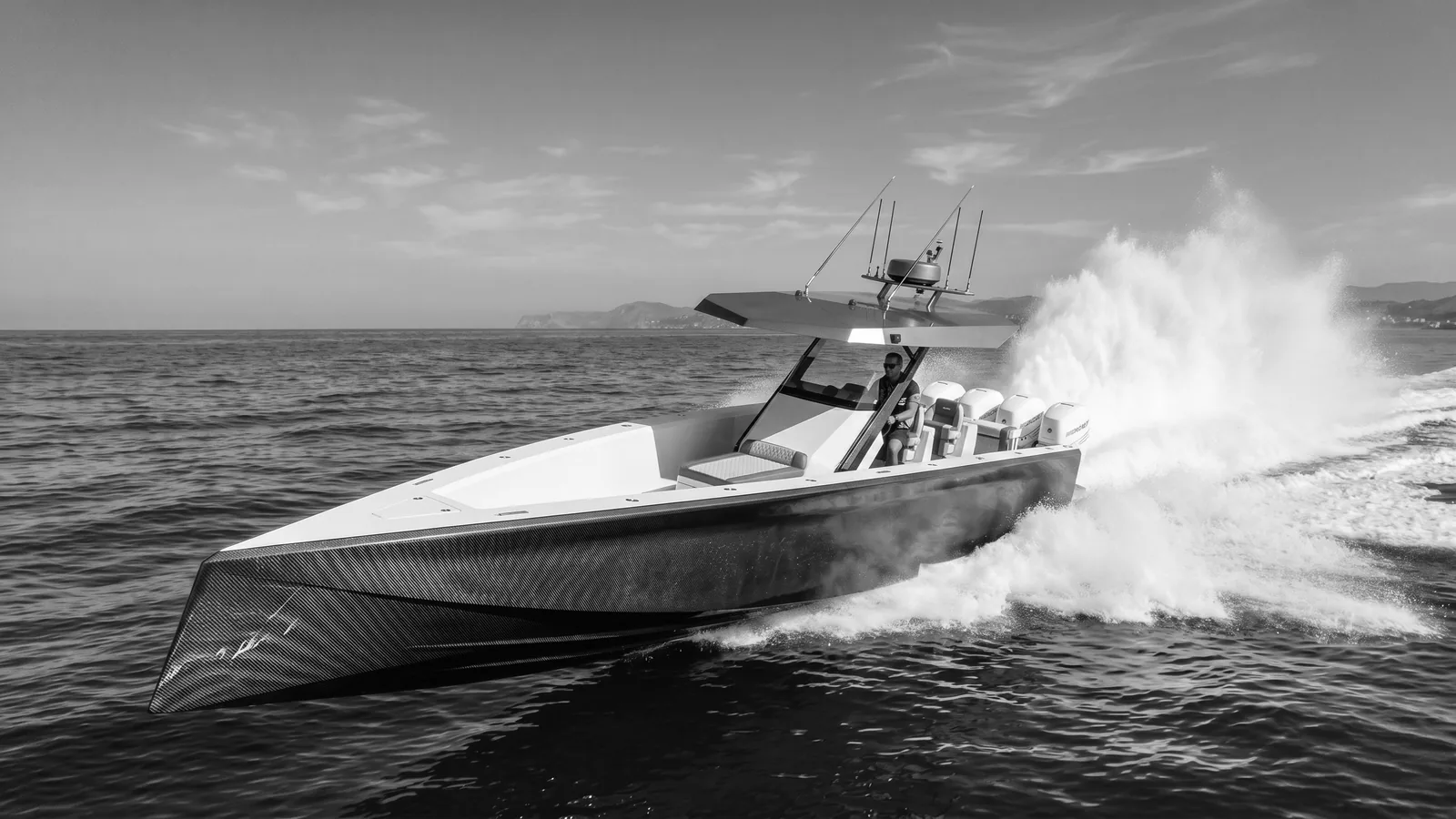 Raptor 47 Center Console — view 2