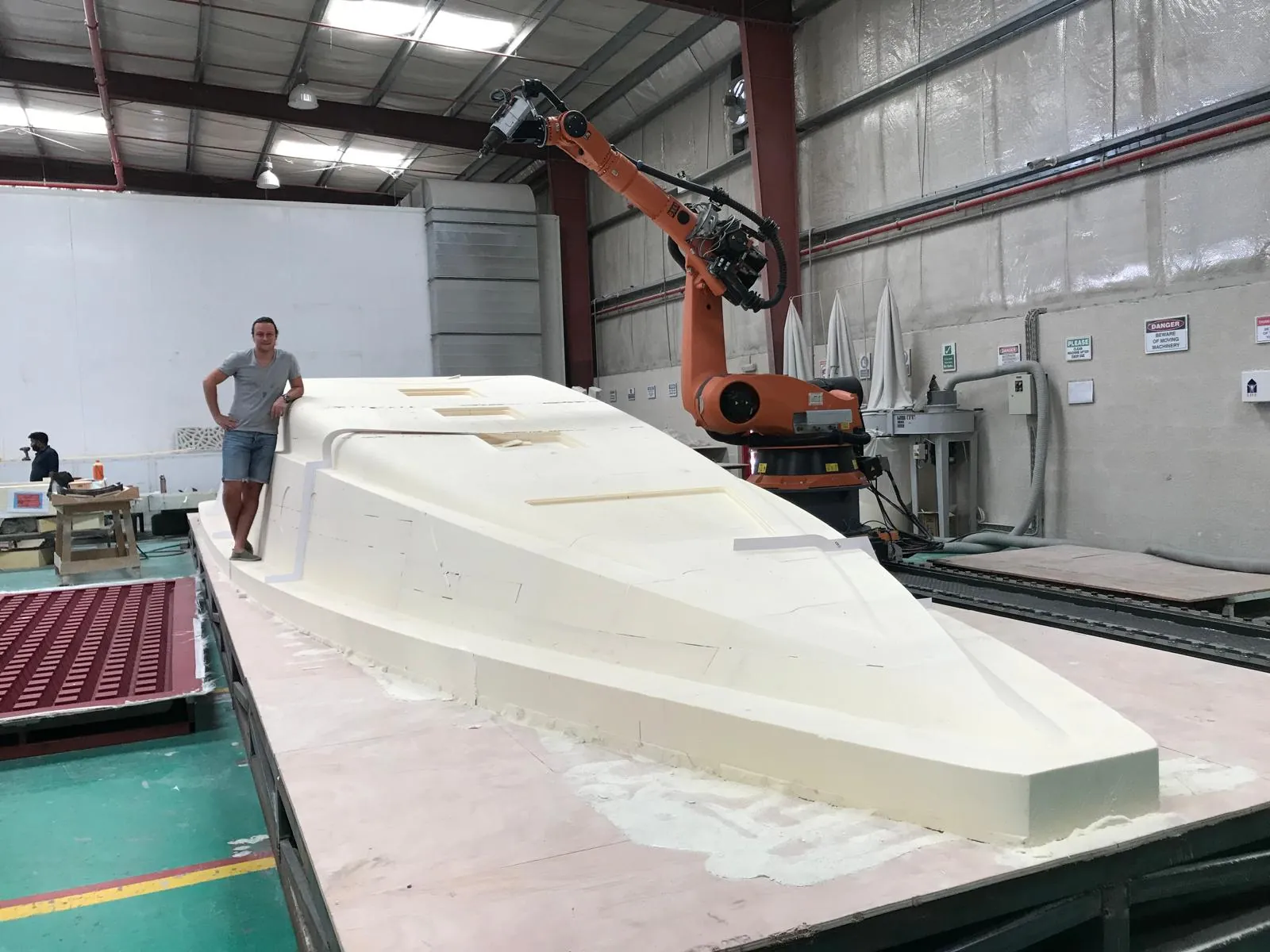 Milling the Mayla 44 GT hull plug in the workshop