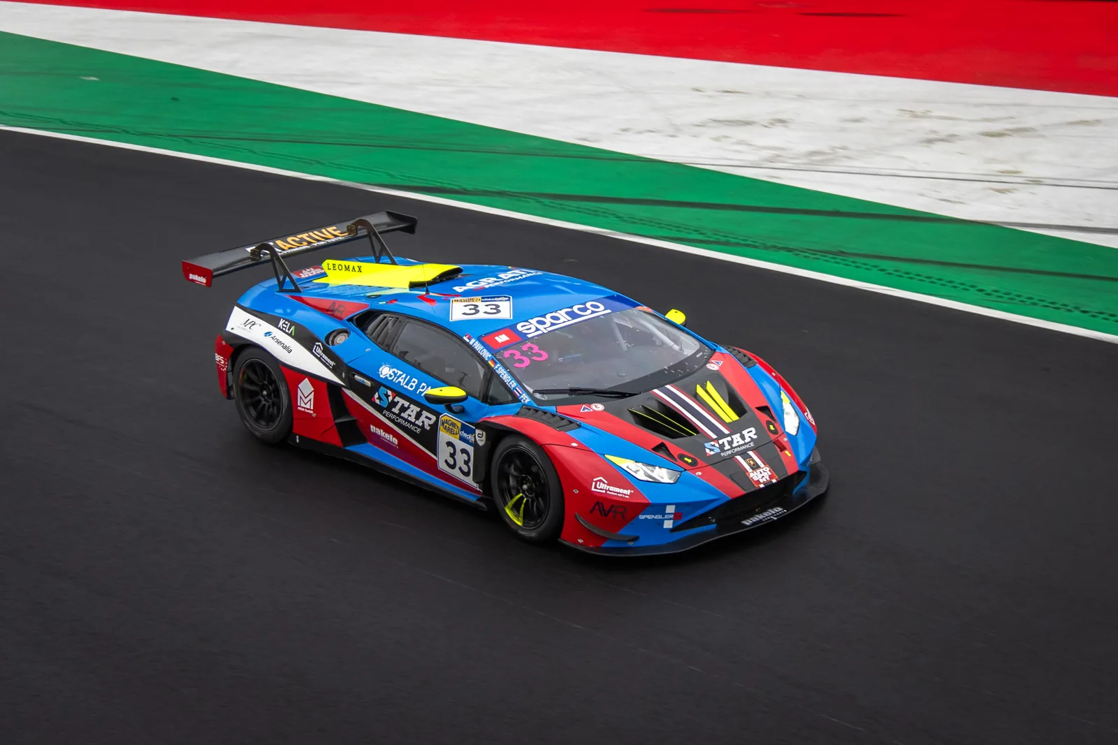 Lamborghini racing livery, view 4