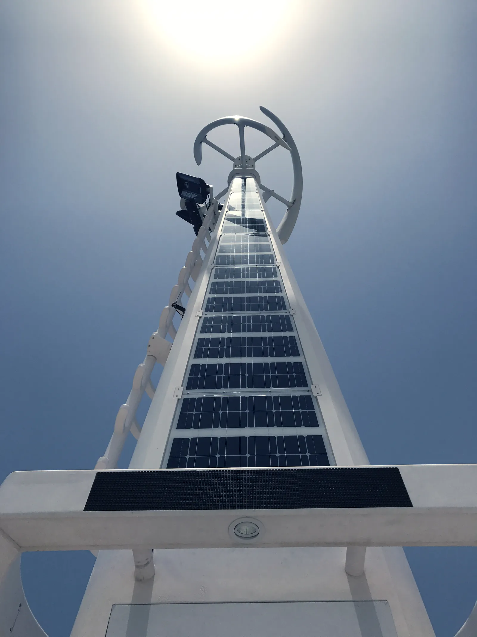 Wind Pole — solar cladding and turbine
