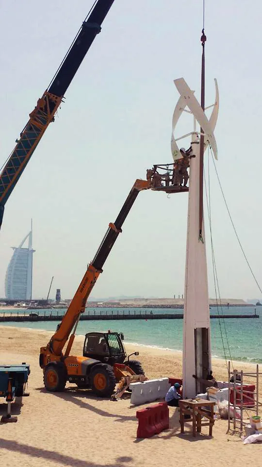 Raising the mast